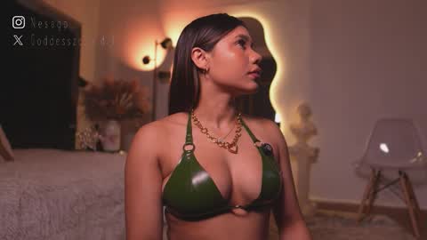 zoevidal_ online show from 27, 2, 2026