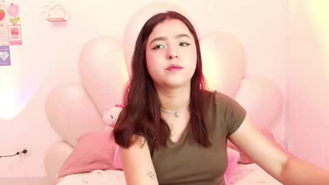 Snapshot of zoewillian chatting on 24, 9, 2025 zoewillian online show from 24, 9, 2025