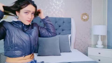 ZoeWilliis online show from 5, 6, 2026