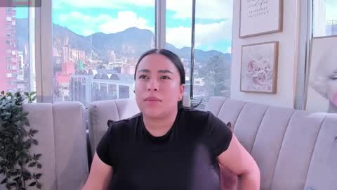 zoey thommpson online show from 7, 10, 2025