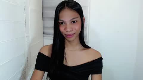 Snapshot of zoeygorgeous19 chatting on 22, 2, 2025 zoey online show from 22, 2, 2025