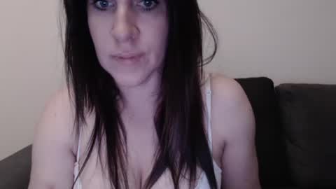 Snapshot of zoibee chatting on 20, 9, 2025 zoibee online show from 20, 9, 2025