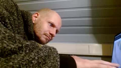 Snapshot of zolexthomas chatting on 19, 12, 2024 zolexthomas online show from 19, 12, 2024