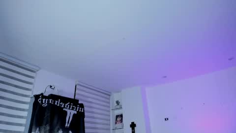 Snapshot of zombieeporcelainex chatting on 15, 4, 2026 SOPHIE online show from 15, 4, 2026