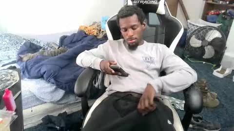 zoneingout online show from 6, 11, 2025