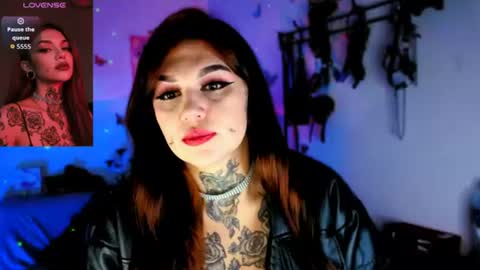 Zoee  online show from 14, 6, 2026