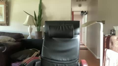 Snapshot of zorakload chatting on 5, 10, 2025 Jesse online show from 5, 10, 2025