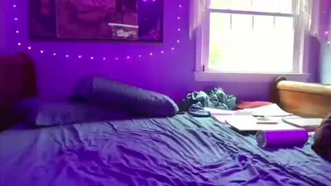 Snapshot of zorakload chatting on 10, 10, 2025 Jesse online show from 10, 10, 2025