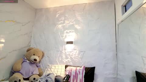 Snapshot of zorravioleta chatting on 2, 2, 2026 Violeta online show from 2, 2, 2026