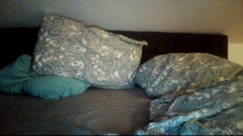 Snapshot of zubit chatting on 4, 11, 2025 zubit online show from 4, 11, 2025