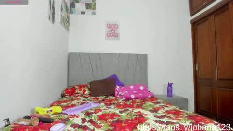 Snapshot of zule__williams chatting on 23, 4, 2026 zule online show from 23, 4, 2026