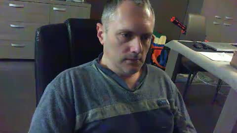 Snapshot of zultem chatting on 12, 3, 2025 zultem online show from 12, 3, 2025