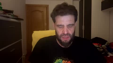 Snapshot of zurdineno chatting on 4, 7, 2026 zurdineno online show from 4, 7, 2026