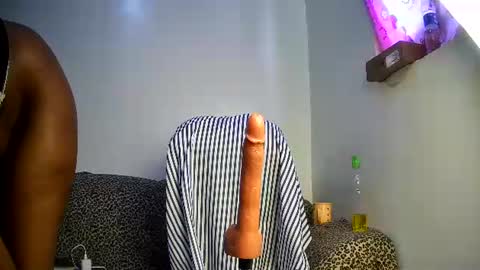 Snapshot of zuritamtam chatting on 6, 4, 2026 zuritamtam online show from 6, 4, 2026