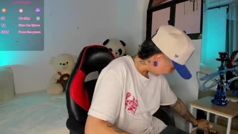 Snapshot of zuryramirez_ chatting on 22, 5, 2026 Zury Ramirez online show from 22, 5, 2026