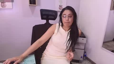 Zuzana21 online show from 21, 4, 2026