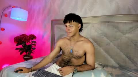 zyan_moreno online show from 2, 11, 2025