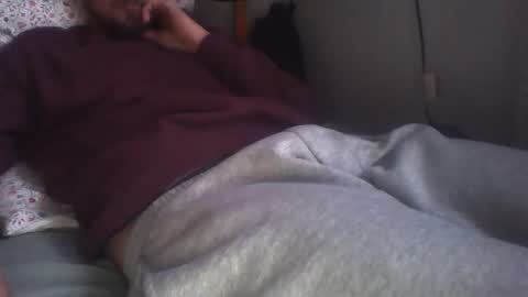 Snapshot of zyggy87 chatting on 24, 11, 2025 zyggy87 online show from 24, 11, 2025