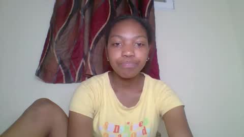 zyraelle_01 online show from 29, 4, 2026