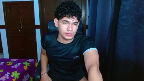 Snapshot of zyrosxk chatting on 6, 4, 2026 antonio felipe online show from 6, 4, 2026