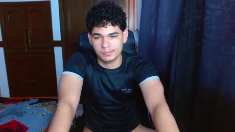 Snapshot of zyrosxk chatting on 7, 4, 2026 antonio felipe online show from 7, 4, 2026