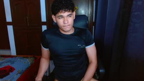 Snapshot of zyrosxk chatting on 16, 4, 2026 antonio felipe online show from 16, 4, 2026