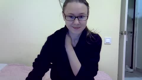 Zyuhre online show from 9, 12, 2024