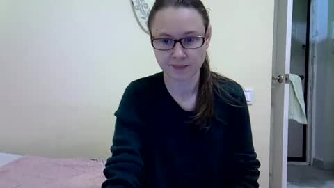 Zyuhre online show from 2, 2, 2025