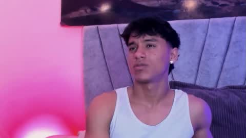 Snapshot of zyzz_1812 chatting on 21, 11, 2025 zyzz_1812 online show from 21, 11, 2025