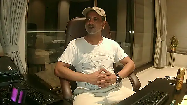OnlineBossUK online show from 24, 1, 2025