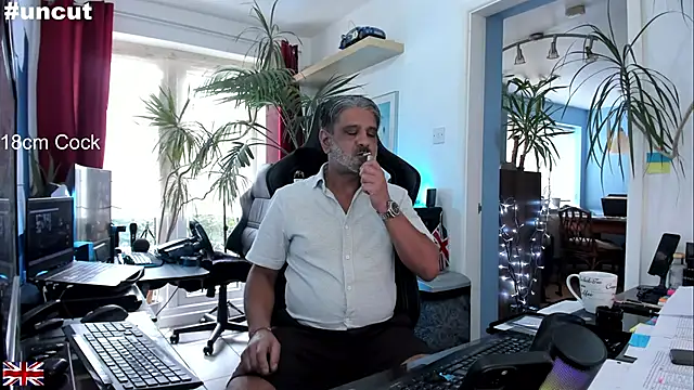 OnlineBossUK online show from 10, 9, 2025