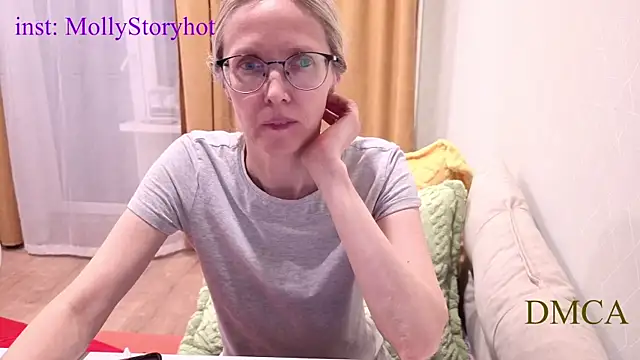 Snapshot of angelmommu chatting on 7, 3, 2026 angelmommu online show from 7, 3, 2026