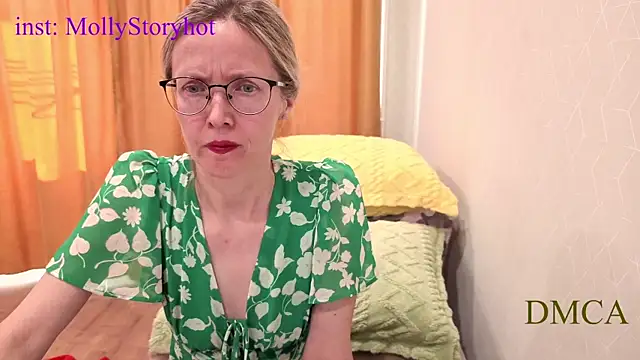 Snapshot of angelmommu chatting on 8, 3, 2026 angelmommu online show from 8, 3, 2026