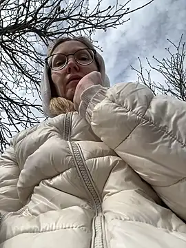 Snapshot of angelmommu chatting on 29, 3, 2026 angelmommu online show from 29, 3, 2026