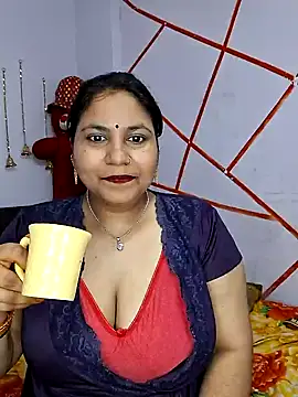 Snapshot of MOM-SUN-COUPLE chatting on 29, 1, 2025 MOM-SUN-COUPLE online show from 29, 1, 2025