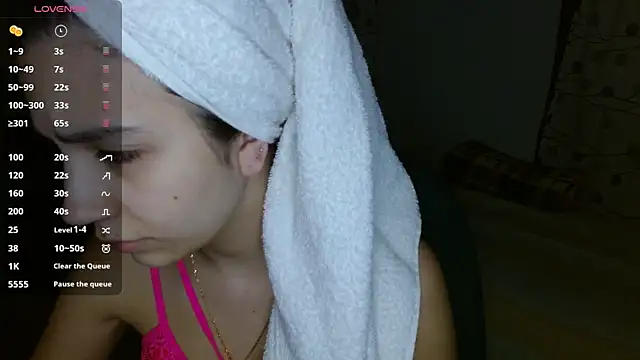 mia  lopez  online show from 10, 12, 2024