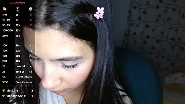 mia  lopez  online show from 18, 12, 2024