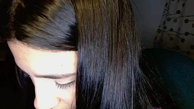 mia  lopez  online show from 3, 1, 2025