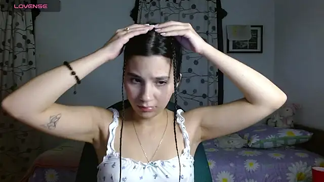 mia  lopez  online show from 31, 1, 2025