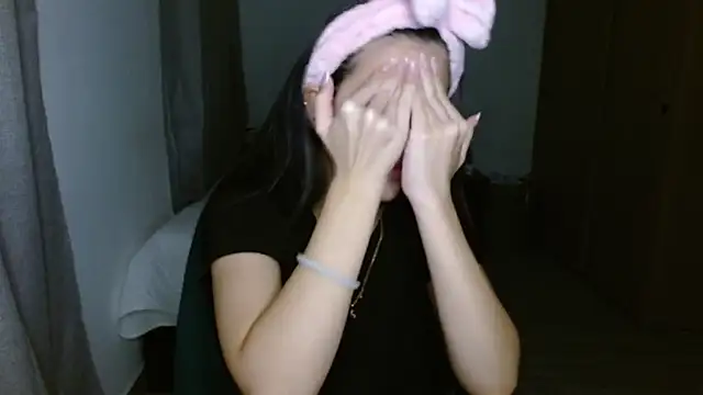 Snapshot of mia__lopez_ chatting on 11, 11, 2025 mia lopez online show from 11, 11, 2025