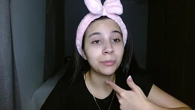 Snapshot of mia__lopez_ chatting on 13, 11, 2025 mia lopez online show from 13, 11, 2025