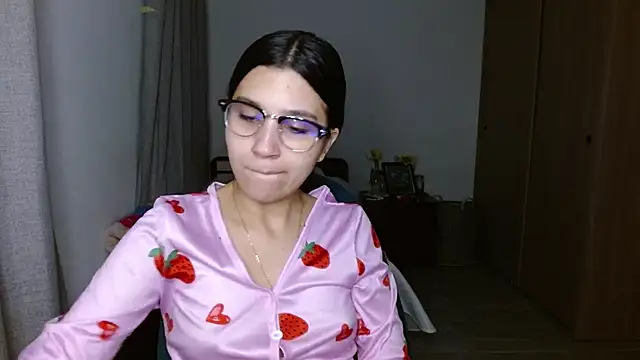 Snapshot of mia__lopez_ chatting on 27, 11, 2025 mia lopez online show from 27, 11, 2025