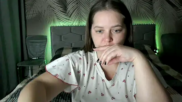 uliastar online show from 4, 10, 2025