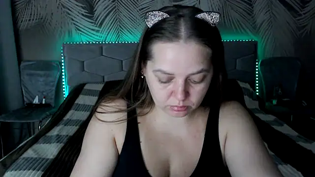 uliastar online show from 30, 10, 2025