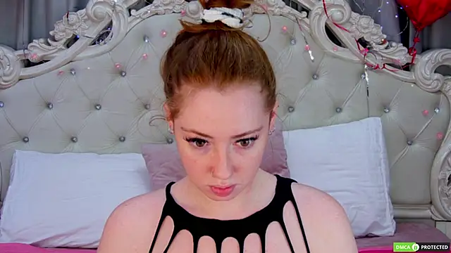 TinaBrook online show from 17, 2, 2025