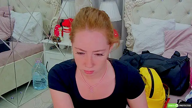 TinaBrook online show from 10, 9, 2025