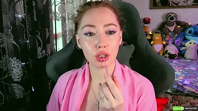 Snapshot of TinaBrook chatting on 21, 4, 2026 TinaBrook online show from 21, 4, 2026
