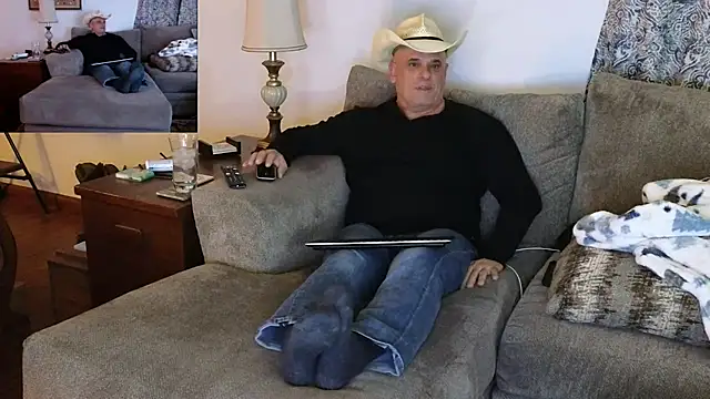 Foxhunt99 online show from 15, 1, 2025