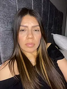 Snapshot of martina_contreras chatting on 4, 3, 2026 martina contreras online show from 4, 3, 2026