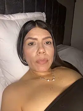 Snapshot of martina_contreras chatting on 18, 3, 2026 martina contreras online show from 18, 3, 2026